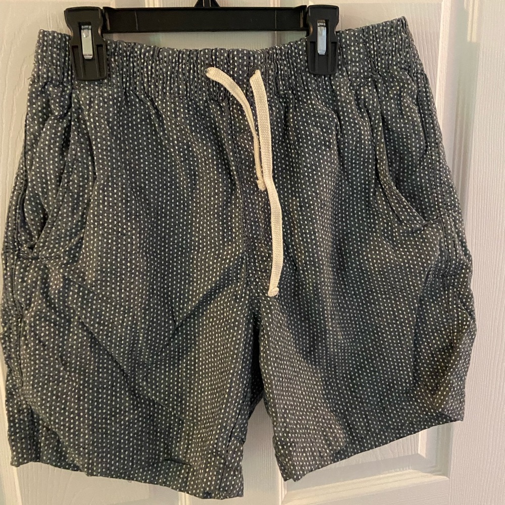 J. Crew Men’s Spotted Shorts